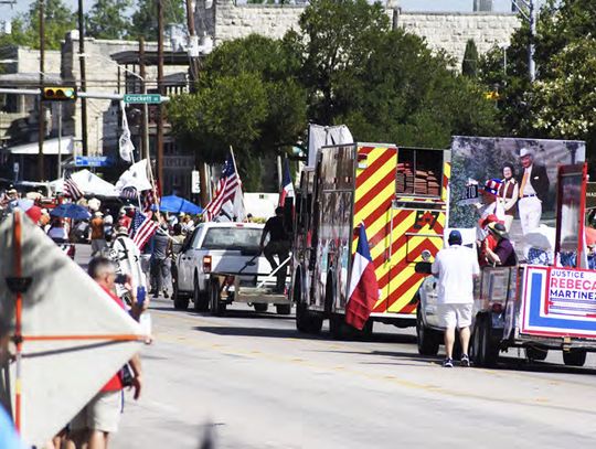 Warm weather and culture greet visitors