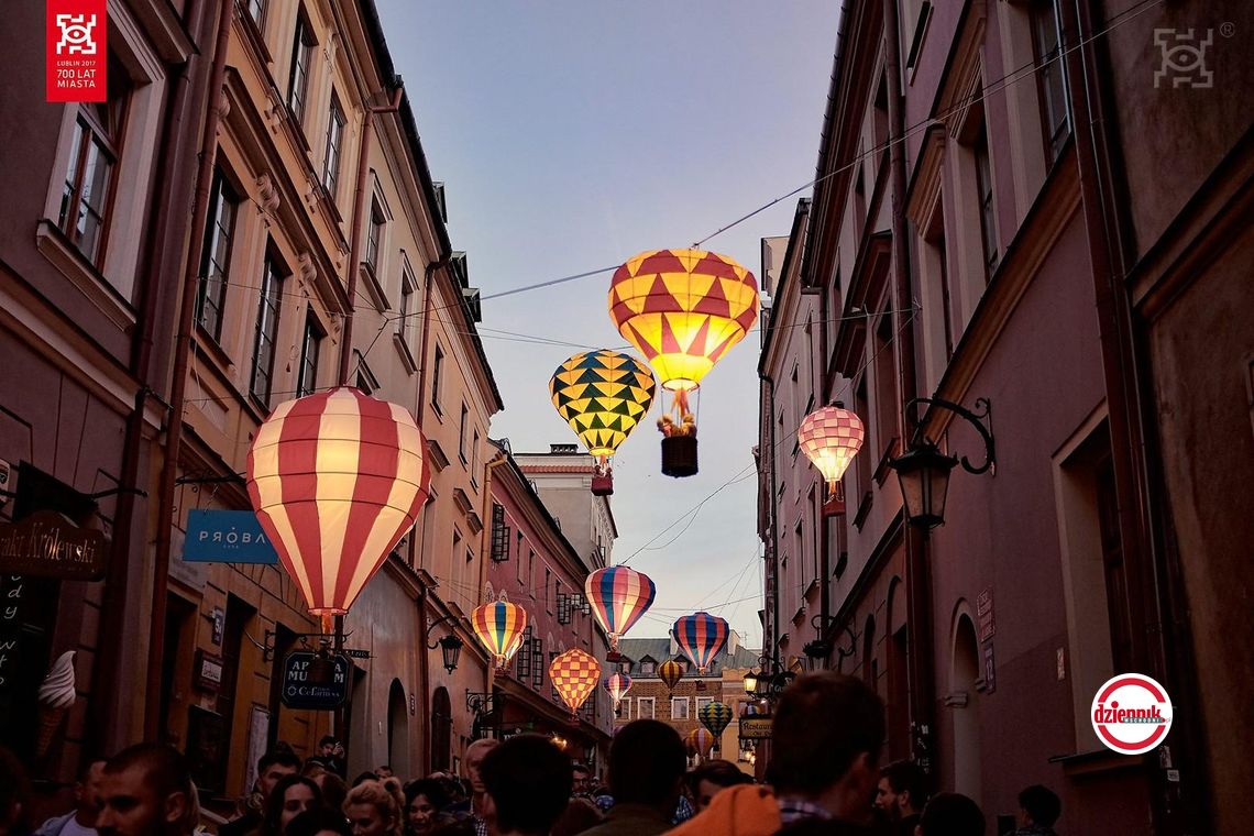 atrybut alt foto głównego
