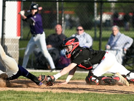 Baseball opens 2-4 after series of doubleheaders