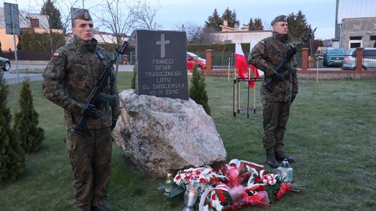 a cabin in the mountains covered in snow