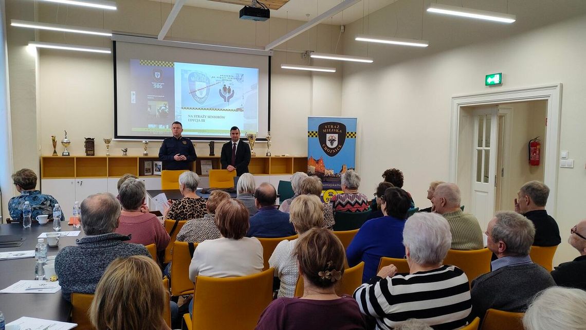 Inauguracja III edycji Akademii 'Na Straży Seniorów' w Chojnicach