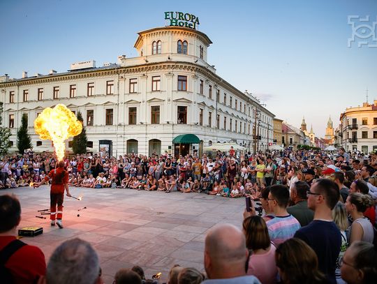to jest domyślny tytuł całej galerii zdjęć - wyświetlany przy każdym zdjęciu