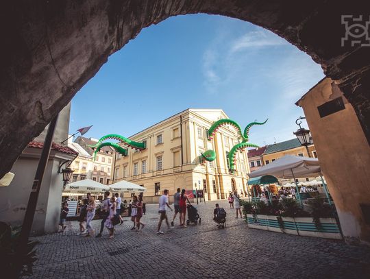 to jest domyślny tytuł całej galerii zdjęć - wyświetlany przy każdym zdjęciu